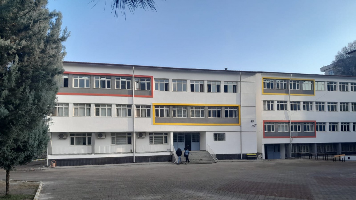 Koşuyolu Mesleki ve Teknik Anadolu Lisesi Fotoğrafı